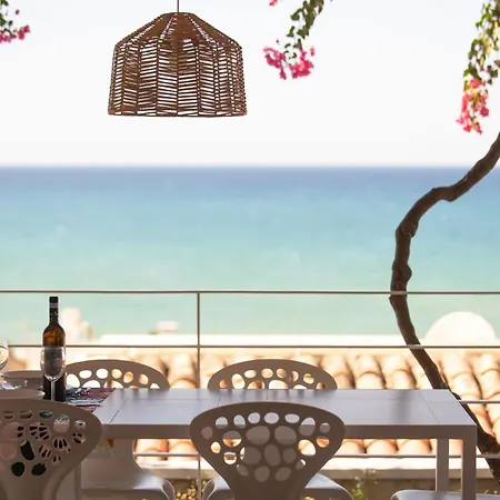La Bougainvillea Tatil Evi *