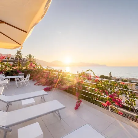 La Bougainvillea Tatil Evi *